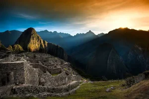 Machu Picchu ao nascer do sol